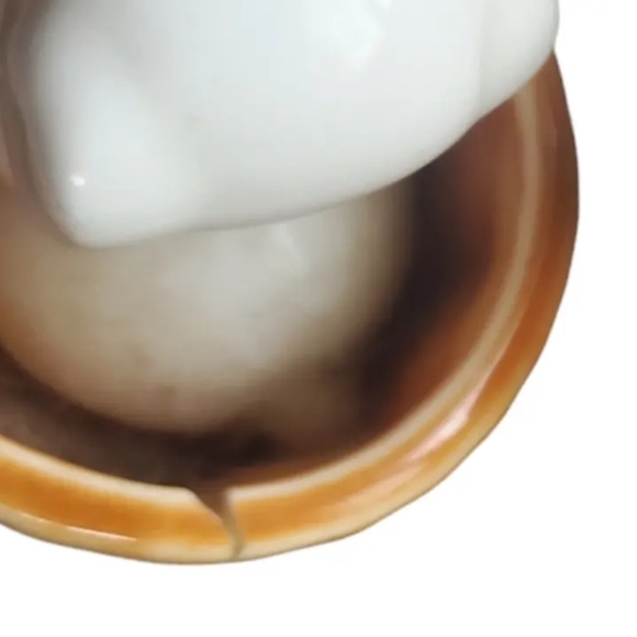 Vintage figurines ~ puppies in baskets - Picture 2 of 2